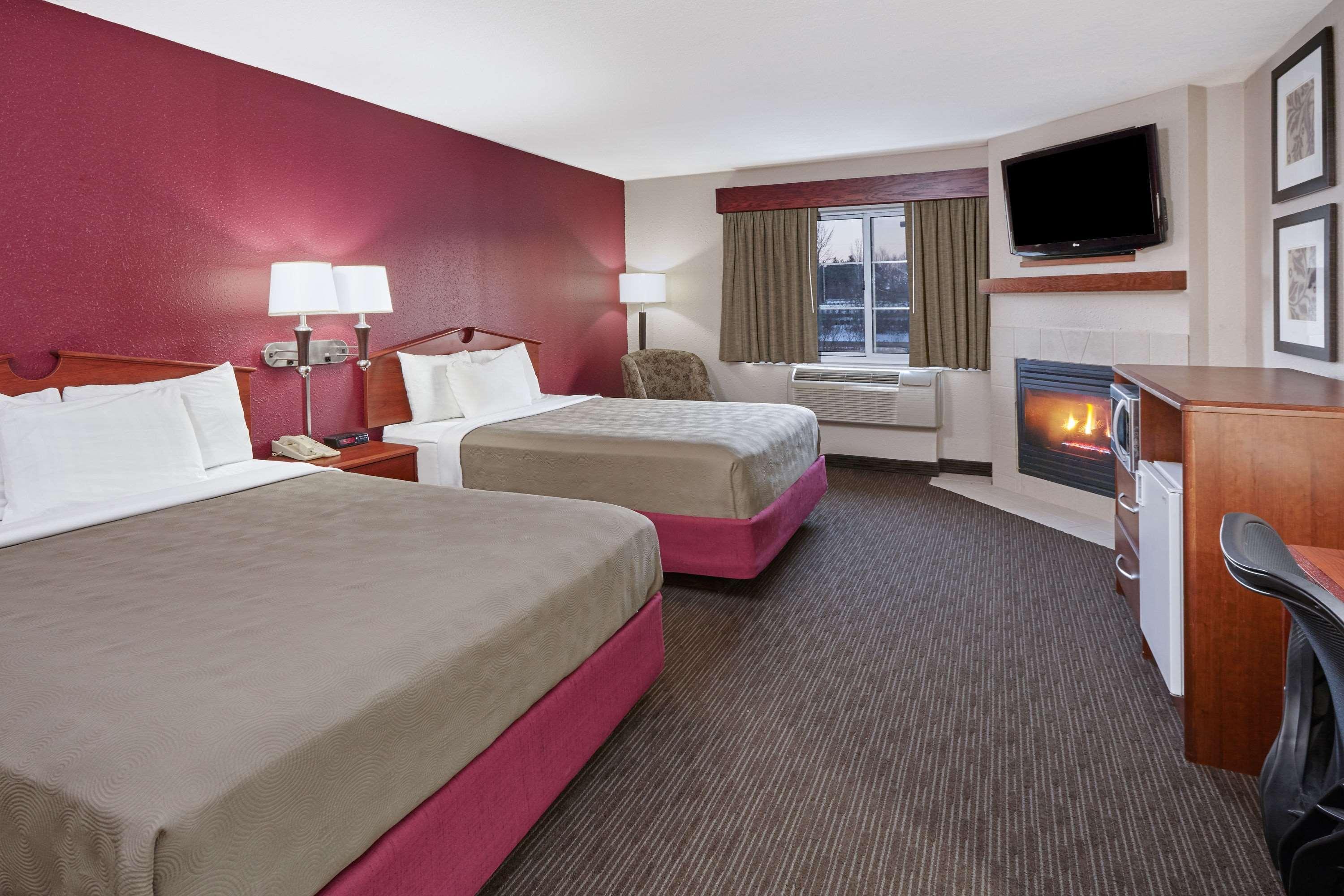 Americinn By Wyndham Douglas/Saugatuck Buitenkant foto