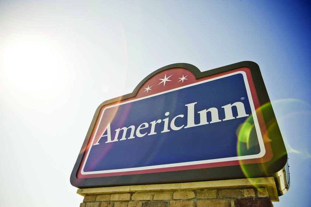 Americinn By Wyndham Douglas/Saugatuck Buitenkant foto