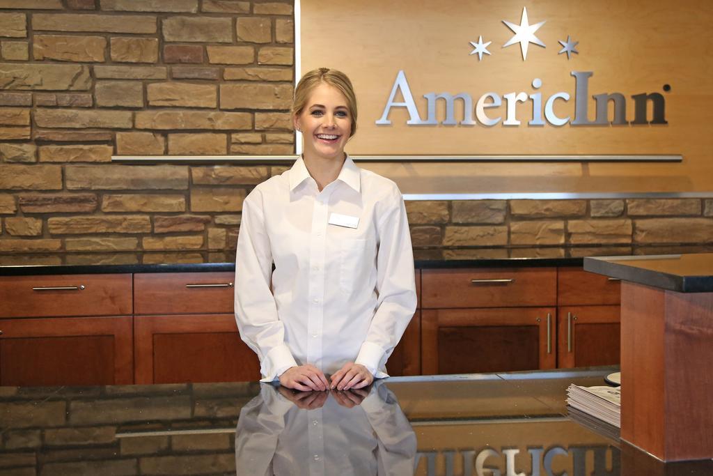 Americinn By Wyndham Douglas/Saugatuck Buitenkant foto